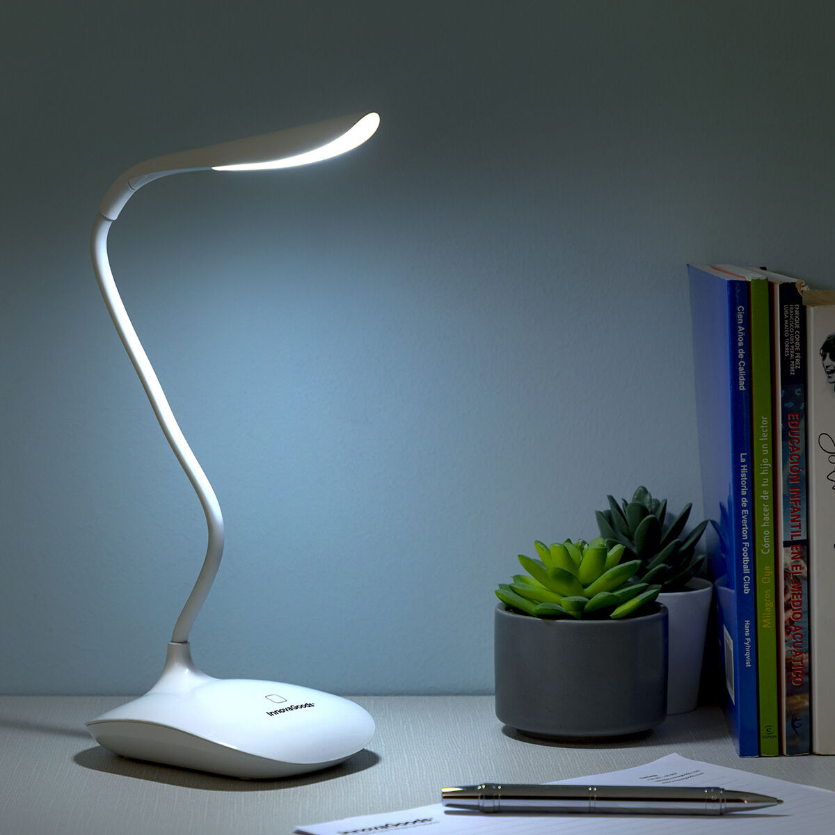 taaslaetav-puutetundlik-led-laualamp-lum2go-innovagoods_138982-3 led laualamp